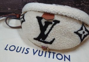 LV ルイヴィトン Louis Vuitton バムバッグ ボディバッグ